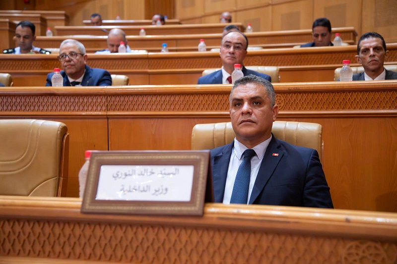 وزير الداخلية في جلسة برلمانية:   الدولة تخوض حربا معلنة على المخدرات